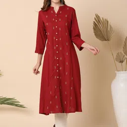 Globus Floral Embroidered Panelled A-Line Kurta-image-17