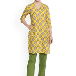 SAVI Ethnic Motifs Printed Straight Cotton Kurta-picture-13