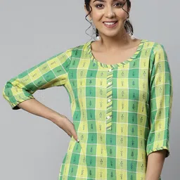 AURELIA Women Green Checked Regular Kurta image 2