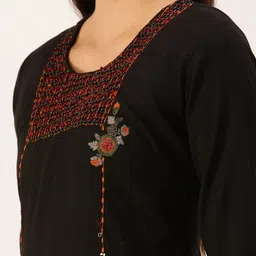 SHOWOFF Floral Yoke Design Thread Work Cotton Straight Kurta image 2