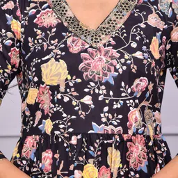 Aspriya Floral Printed Pure Cotton Anarkali Kurta image 2