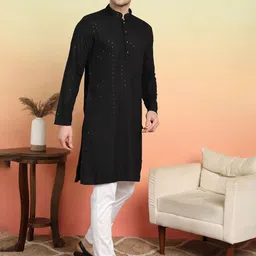 SWAGG INDIA Men Embroidered Thread Work Kurta image 5