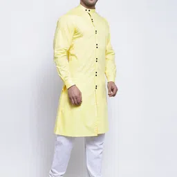 KLOTTHE Men Yellow Solid Thread Work Kurta image 4