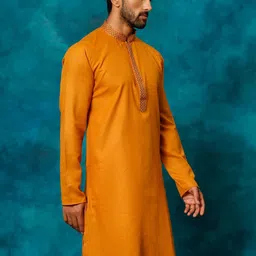 VASTRAMAY Mandarin Collar Straight Regular Kurta image 3
