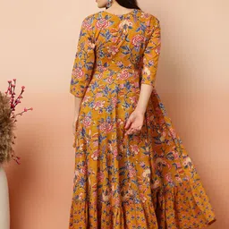 KIMAYRA Women Floral Printed Sequinned Anarkali Kurta image 2