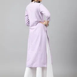 KALINI Women Striped Kurta image 5