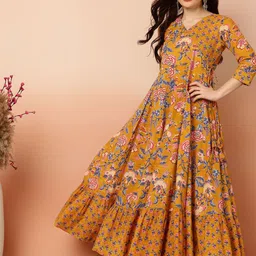KIMAYRA Women Floral Printed Sequinned Anarkali Kurta image 4