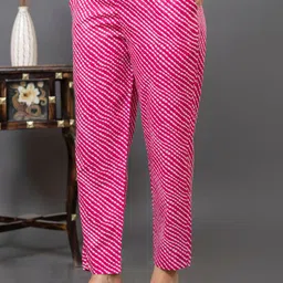 D K W Women Ethnic Motifs Printed Regular Pure Cotton Kurta with Trousers & With Dupatta image 3