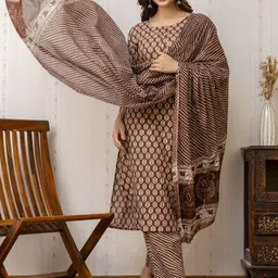 D K W Women Floral Printed Regular Gotta Patti Pure Cotton Kurta with Trousers & With Dupatta image 5