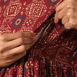 CRAFIQA Ethnic Motifs Printed Pure Cotton Maternity A-Line Kurta image 4