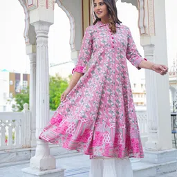 YASH GALLERY Geometric Printed Anarkali Kurta image 3