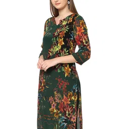 Cloth Haus India Floral Printed Notch Neck A-Line Kurta image 4