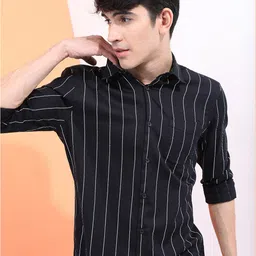 HIGHLANDER Men Black Slim Fit Striped  Cotton Casual Shirt-picture-15