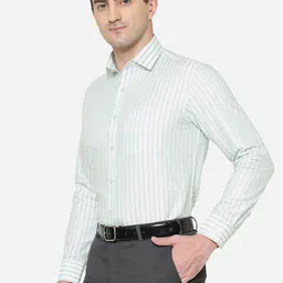 Greenfibre Men Slim Fit Striped Formal Shirt image 3