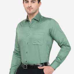 METAL Men Green Classic Slim Fit Cotton Formal Shirt image 2