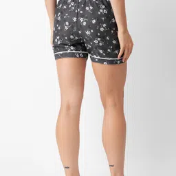 FashionRack Women Pack of 2 Printed Lounge Shorts image 4