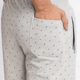 JADE BLUE Men Geometric Printed Cotton Slim Fit Shorts image 2