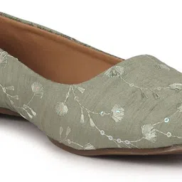 fausto Embroidery Ethnic Slip On Juttis for Wedding|Indian Anarkali Kurta Punjabi Jutti Mojaris For Women image 3