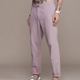 roadster Men Relaxed Purple Cotton Blend Trousers image 2