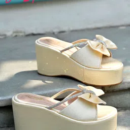 shoetopia Women Wedges Sandal image 4