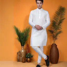 lemonx Men Cotton Blend Kurta Pyjama Set image 1