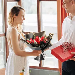 geeksart 10pc Bouquet waterproof gift wrapping paper 58cm x 58cm for gifting Gift Wrapper Flower Bouquet Gift Paper PAPER PLASTIC Gift Wrapper image 3