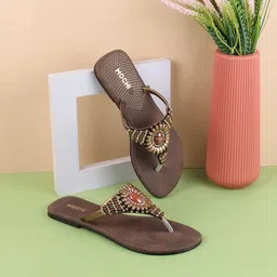 mochi Women Flats Sandal image 1