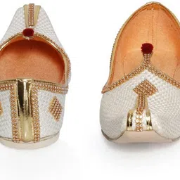 sherwani jutti Party Wear For Men image 4