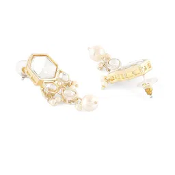 Zaveri Pearls Kundan-Studded & Pearl Beaded Jewellery Set image 5