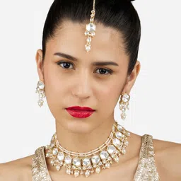 Zaveri Pearls Kundan-Studded & Pearl Beaded Jewellery Set image 3