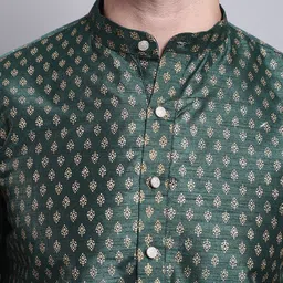sojanya Men Silk Blend Kurta Pyjama Ethnic Jacket Set image 4