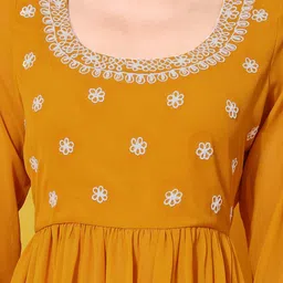 Poshak Hub Floral Embroidered High Slit Kurta with Palazzos image 3