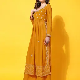 Poshak Hub Floral Embroidered High Slit Kurta with Palazzos image 2