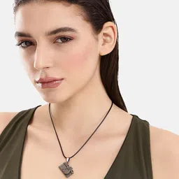 DressBerry Set of 2 Contemporary Camera Pendants with Chains image 3