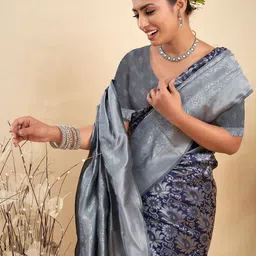 KALINI Woven Design Zari Paithani Saree With Unstiched Blouse Piece-picture-19