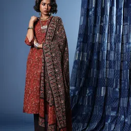 Taavi Floral Printed Keyhole Neck Ajrakh Kurta with Trousers & Dupatta image 5