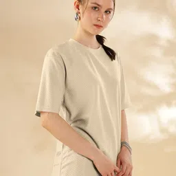 HELLCAT Women Pack of 2 Self Design Round Neck Oversized T-shirts image 5