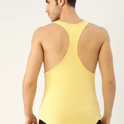 ROMEO ROSSI Men Yellow & Navy Blue Printed Scoop Neck Gym T-shirt image 2