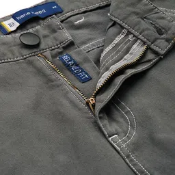 Bene Kleed Men Relaxed Fit Cotton Cargos Trousers with Contrast stitch image 3