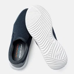 Skechers Men Navy Blue BOUNDER-VERTVILLE Slip-On Sneakers image 3