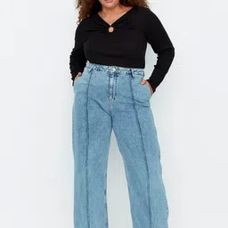 Trendyol Women Wide Leg Heavy Fade Cotton Jeans-image-5