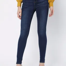 Vero Moda Women Blue Light Fade Stretchable Jeans-picture-40