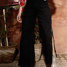 SASSAFRAS Women Bootcut High-Rise Mildly Distressed Embellished Stretchable Jeans-image-9