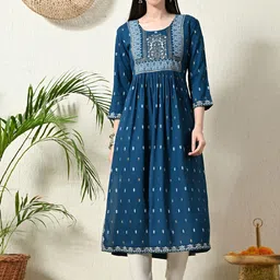 VIDHANI Printed A-line Kurta-picture-12