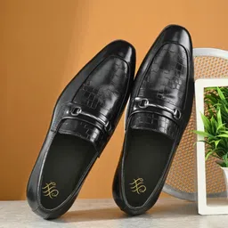 House of Pataudi Men Textured Formal Loafers-picture-38