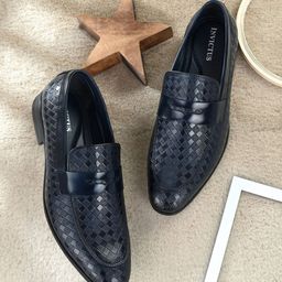 INVICTUS Men Blue Textured Formal Loafers-picture-30