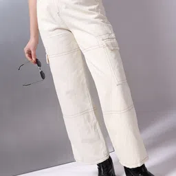 Freehand by The Indian Garage Co Women Relaxed Fit Clean Look Mid-Rise Cargo Jeans-picture-25