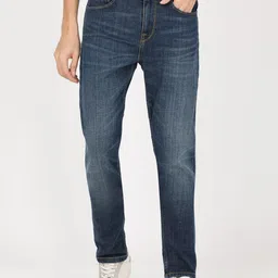 Lee Men Blue Tapered Fit Low-Rise Light Fade Stretchable Jeans-image-78
