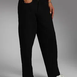 High Star Men Wide Leg Mid-Rise Clean Look Cotton Jeans image 3