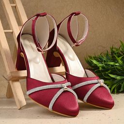 CLOG LONDON Pointed Toe Embellished Block Heels With Ankle Loop-picture-41